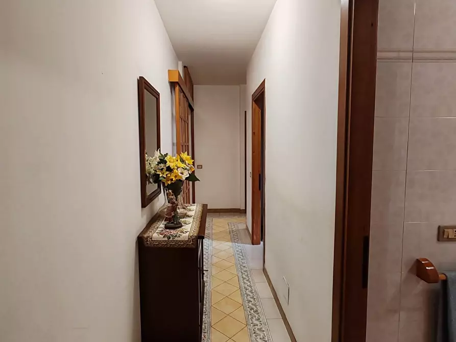 Immagine 13 di Appartamento in vendita  a Massa