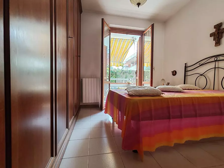 Immagine 8 di Appartamento in vendita  a Massa