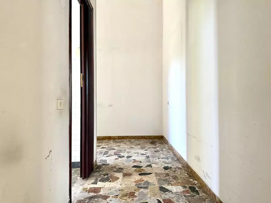 Immagine 20 di Casa bifamiliare in vendita  a Massa