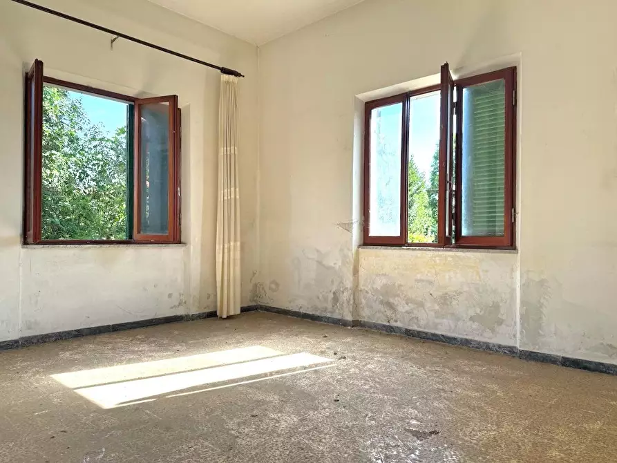 Immagine 6 di Casa bifamiliare in vendita  a Massa