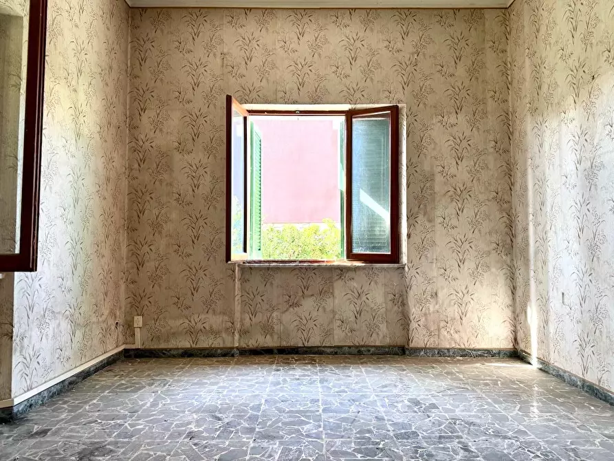 Immagine 9 di Casa bifamiliare in vendita  a Massa