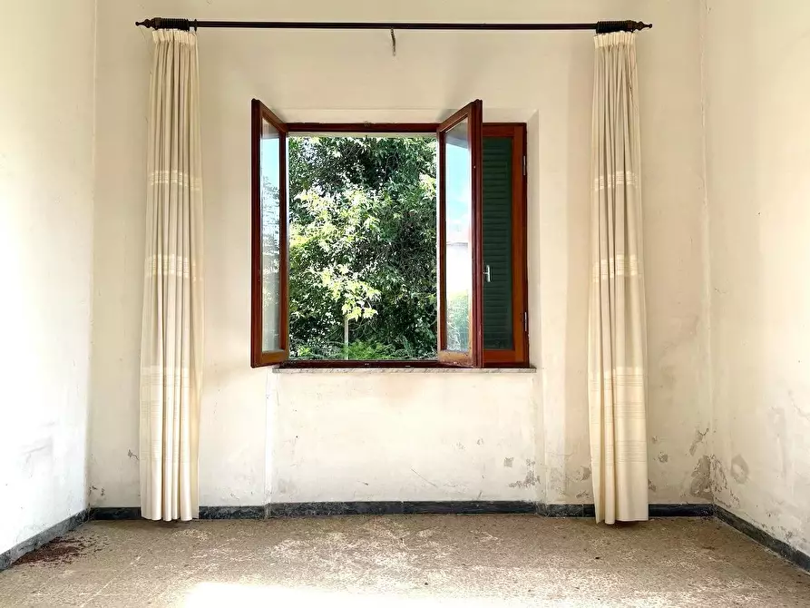 Immagine 7 di Casa bifamiliare in vendita  a Massa