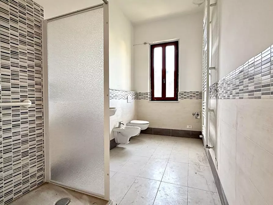 Immagine 10 di Casa bifamiliare in vendita  a Massa