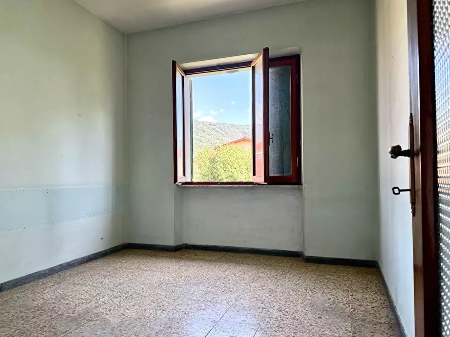 Immagine 27 di Casa bifamiliare in vendita  a Massa