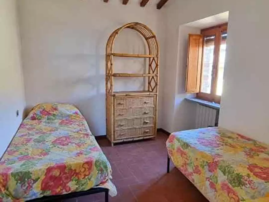 Immagine 13 di Appartamento in affitto  a San Gimignano
