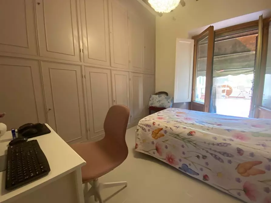 Immagine 25 di Appartamento in vendita  a Lastra A Signa