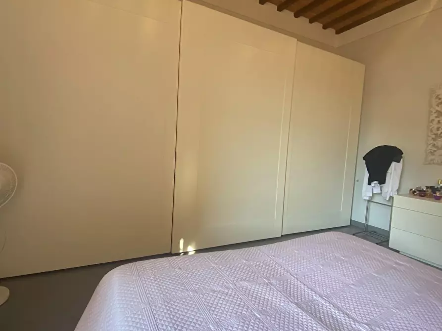 Immagine 17 di Appartamento in vendita  a Lastra A Signa