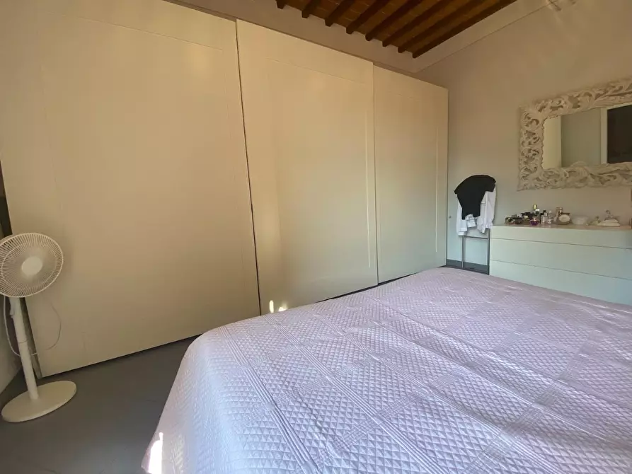 Immagine 16 di Appartamento in vendita  a Lastra A Signa