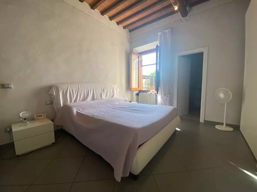 Immagine 18 di Appartamento in vendita  a Lastra A Signa