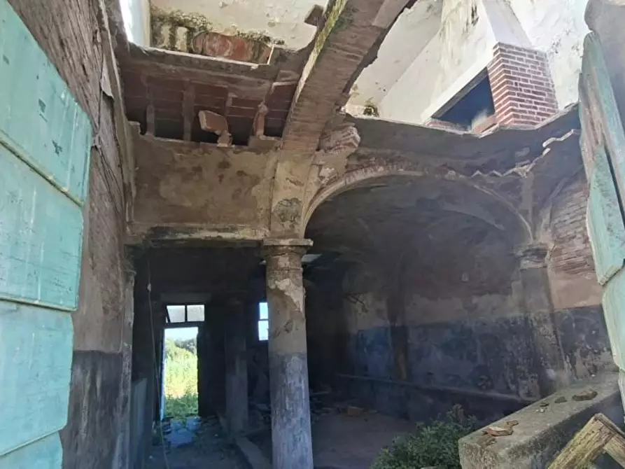 Immagine 2 di Casa colonica in vendita  a Capannoli