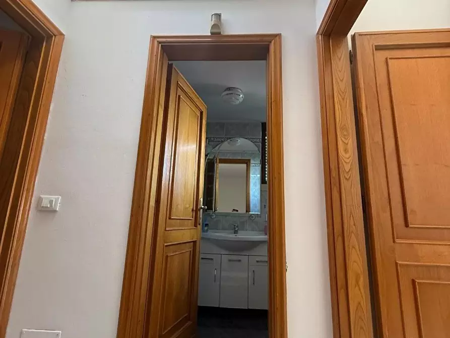 Immagine 25 di Terratetto in vendita  a Massa