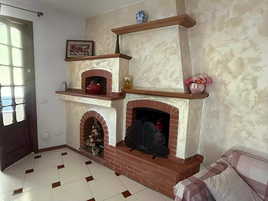 Immagine 6 di Terratetto in vendita  a Massa