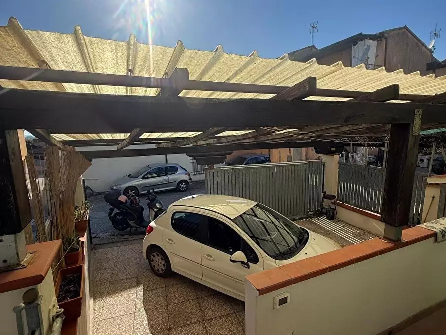 Immagine 50 di Terratetto in vendita  a Massa