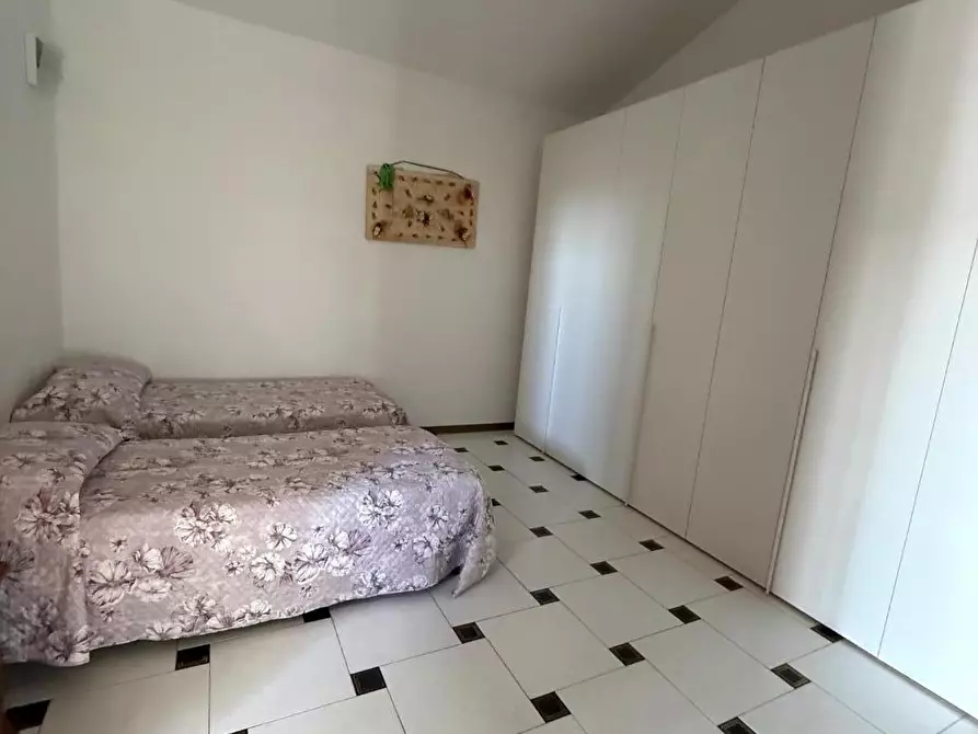 Immagine 43 di Terratetto in vendita  a Massa