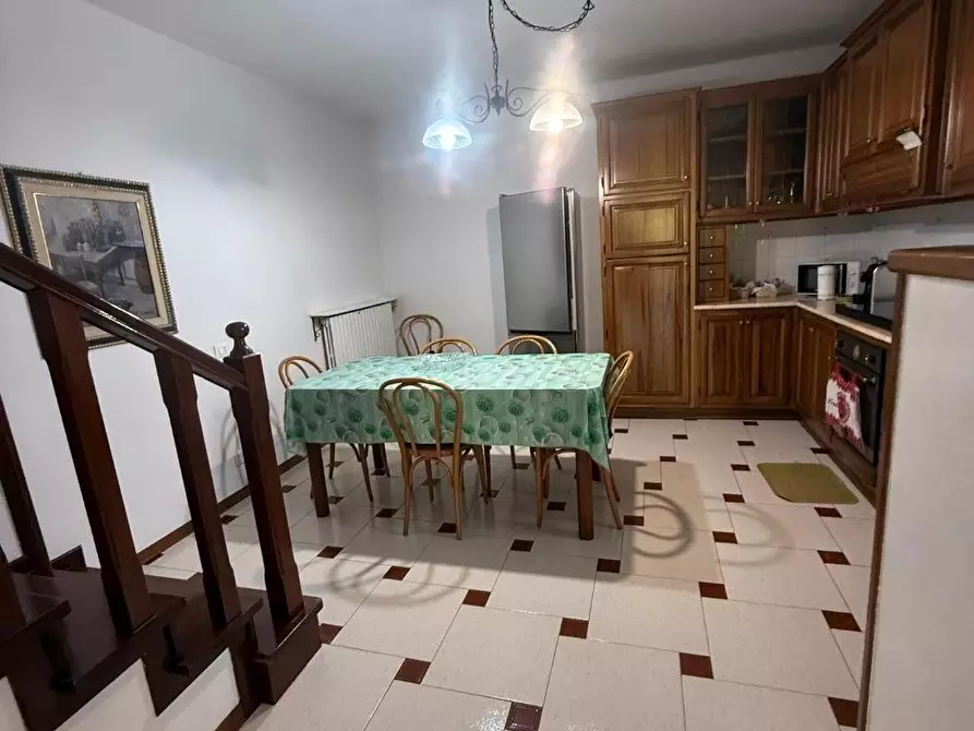 Immagine 13 di Terratetto in vendita  a Massa