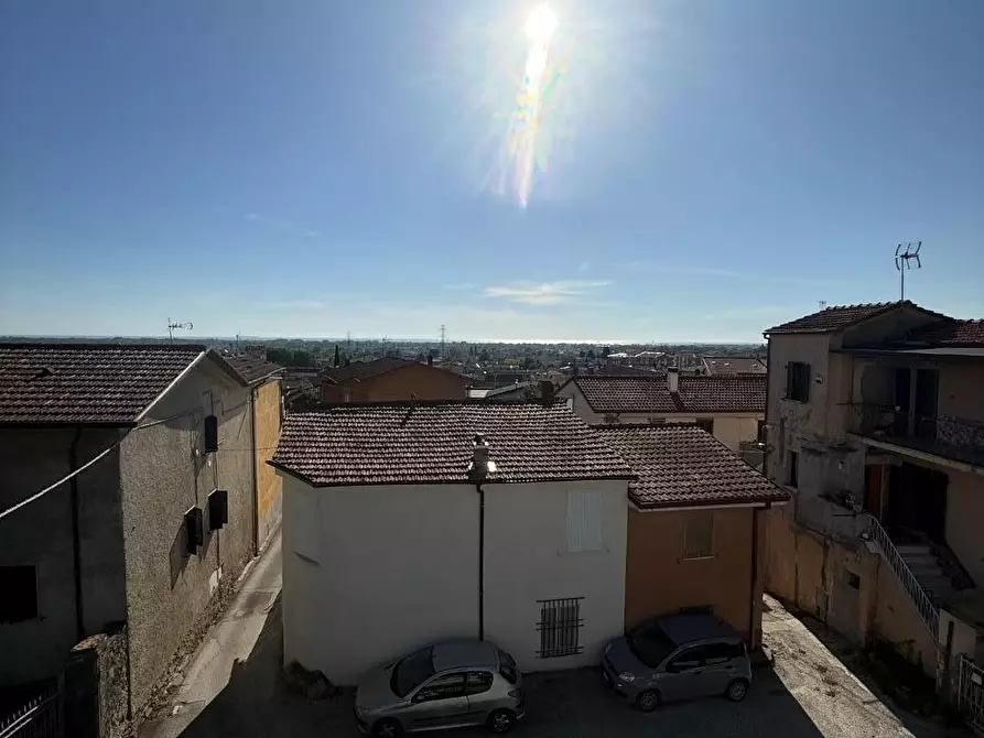 Immagine 29 di Terratetto in vendita  a Massa