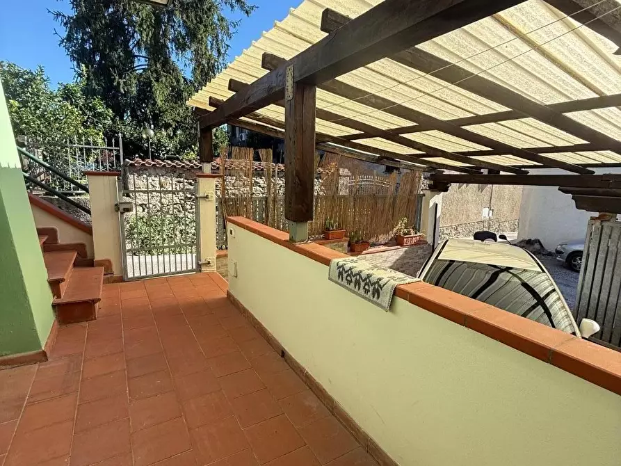 Immagine 53 di Terratetto in vendita  a Massa