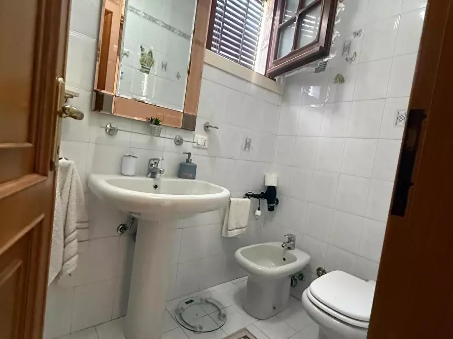 Immagine 21 di Terratetto in vendita  a Massa