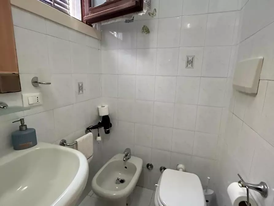 Immagine 22 di Terratetto in vendita  a Massa