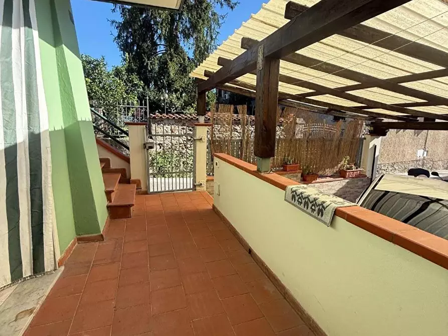 Immagine 52 di Terratetto in vendita  a Massa