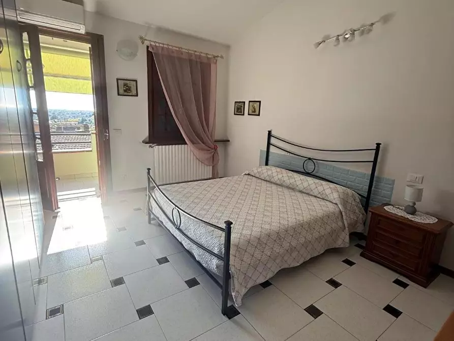 Immagine 27 di Terratetto in vendita  a Massa