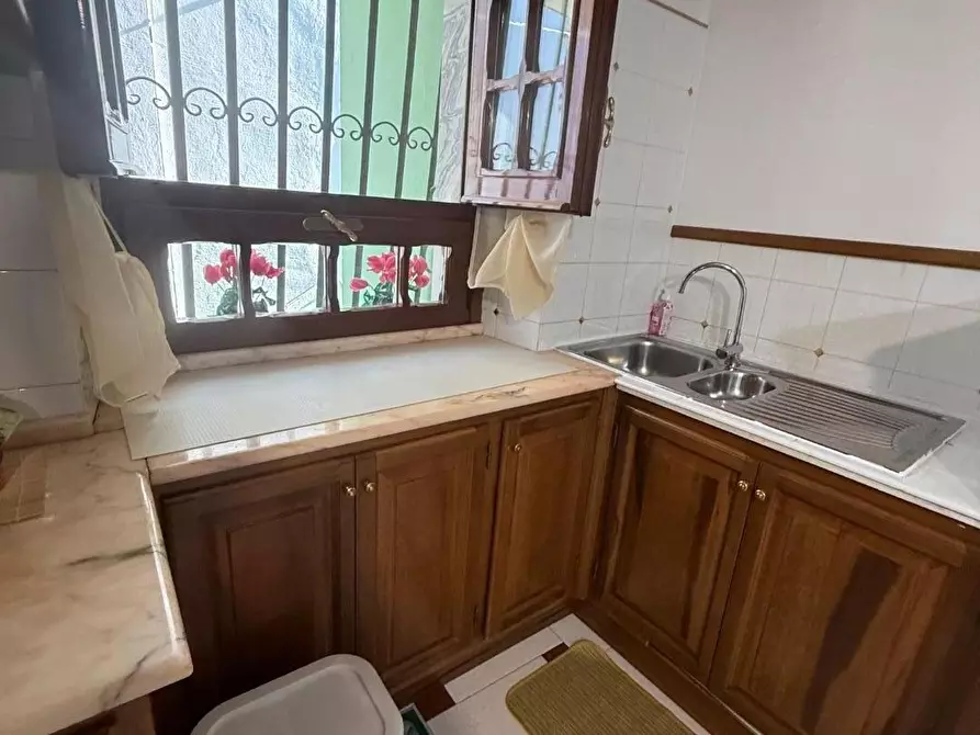 Immagine 19 di Terratetto in vendita  a Massa