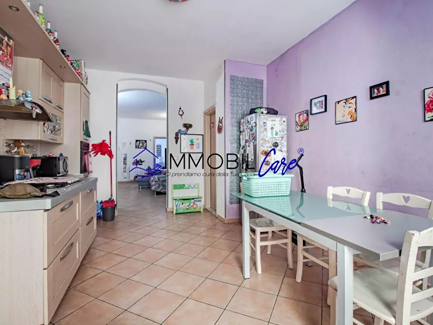 Immagine 4 di Appartamento in vendita  a Livorno