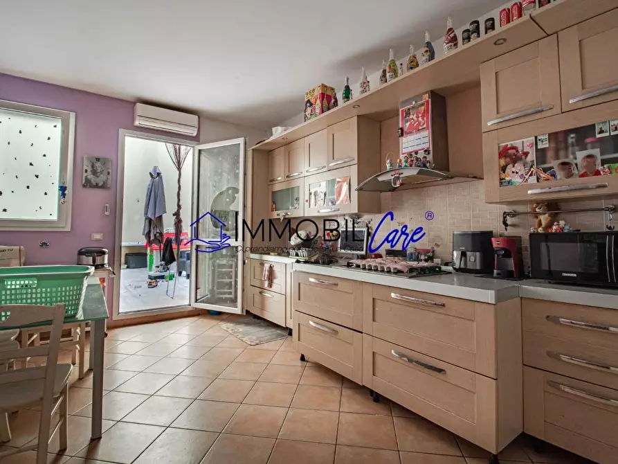 Immagine 6 di Appartamento in vendita  a Livorno