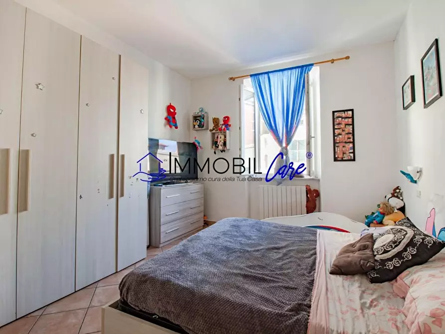 Immagine 11 di Appartamento in vendita  a Livorno