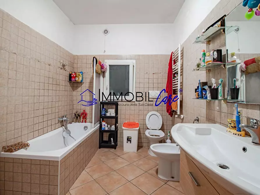 Immagine 16 di Appartamento in vendita  a Livorno