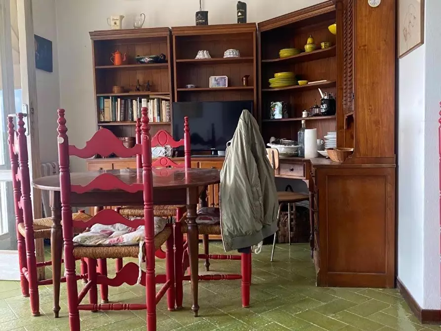 Immagine 25 di Mansarda in vendita  a Viareggio