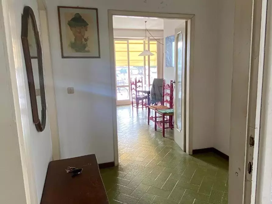 Immagine 16 di Mansarda in vendita  a Viareggio