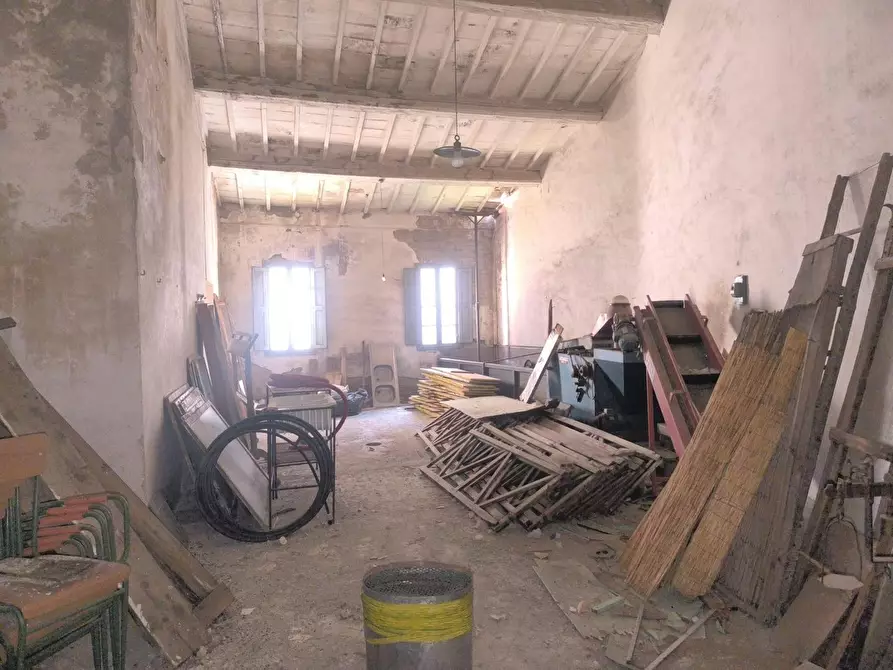 Immagine 9 di Appartamento in vendita  a Montalcino