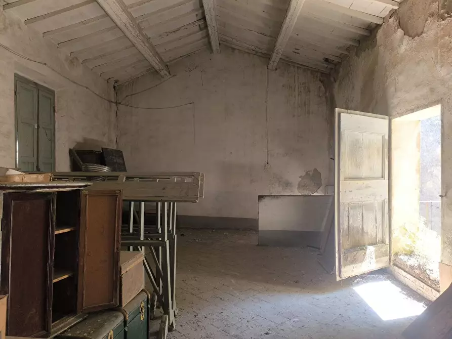 Immagine 10 di Appartamento in vendita  a Montalcino