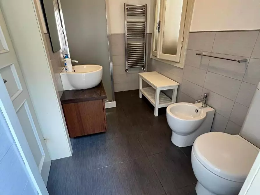 Immagine 23 di Terratetto in vendita  a Capraia E Limite