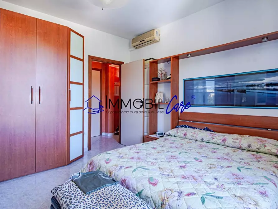 Immagine 11 di Appartamento in vendita  a Livorno