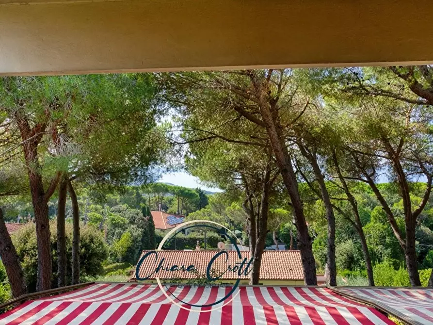 Immagine 25 di Villa in vendita  a Livorno