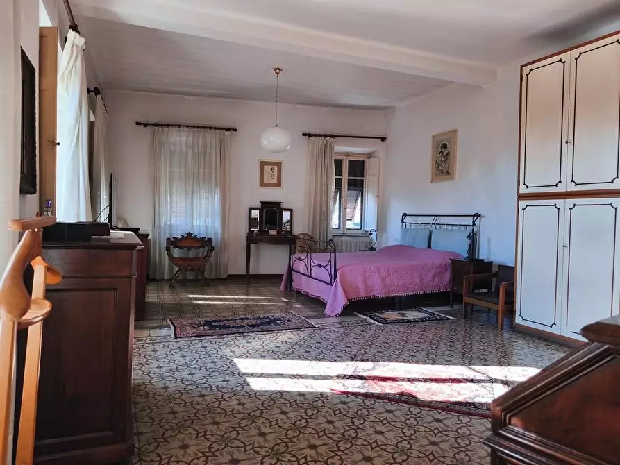 Immagine 18 di Casa indipendente in vendita  a Carrara