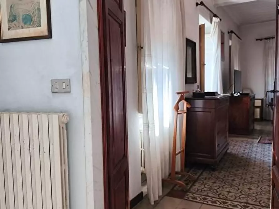 Immagine 19 di Casa indipendente in vendita  a Carrara