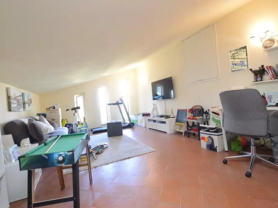 Immagine 20 di Villa in vendita  a Capannori