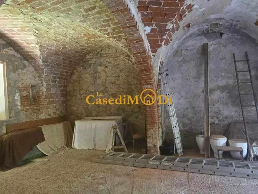 Immagine 21 di Casa colonica in vendita  a Crespina Lorenzana