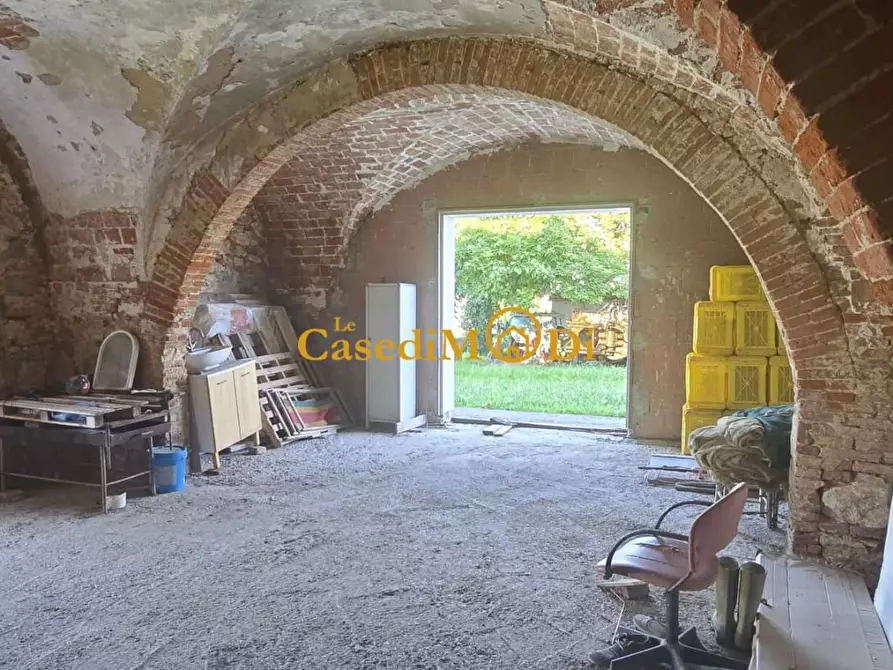 Immagine 25 di Casa colonica in vendita  a Crespina Lorenzana