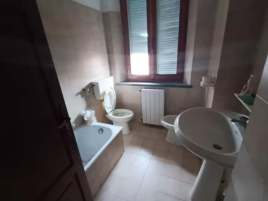 Immagine 5 di Appartamento in vendita  a Cascina