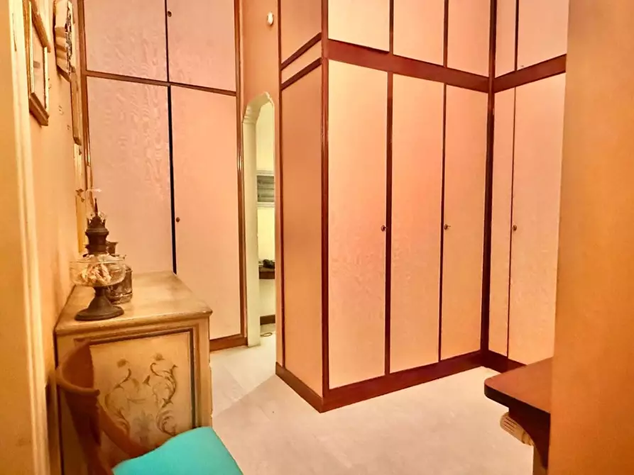 Immagine 29 di Appartamento in vendita  a Lucca