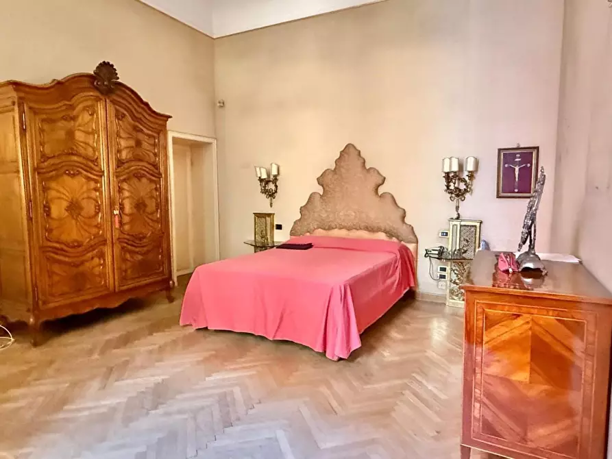 Immagine 24 di Appartamento in vendita  a Lucca