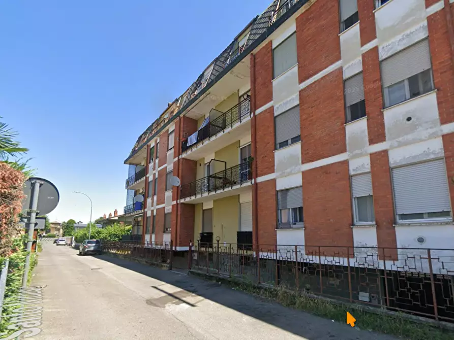 Immagine 3 di Garage in vendita  a Motta Visconti