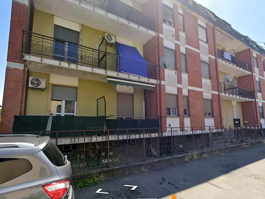 Immagine 1 di Garage in vendita  a Motta Visconti