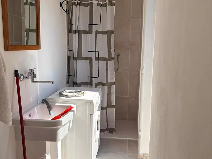 Immagine 20 di Appartamento in affitto  a Massa