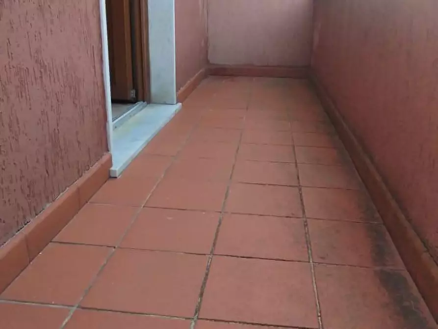 Immagine 5 di Appartamento in affitto  a Massa