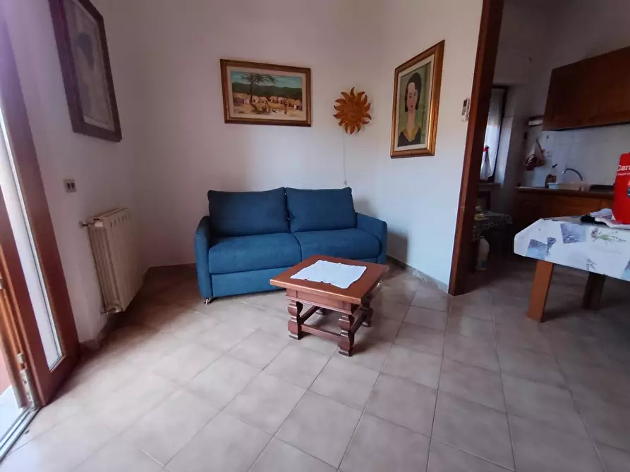 Immagine 7 di Appartamento in affitto  a Massa